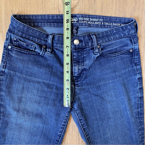 GAP Midrise Skinny Jeans - Picture 4 of 6